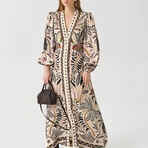 NWT FARM Rio Cream and Black Floral V-Neck Dress